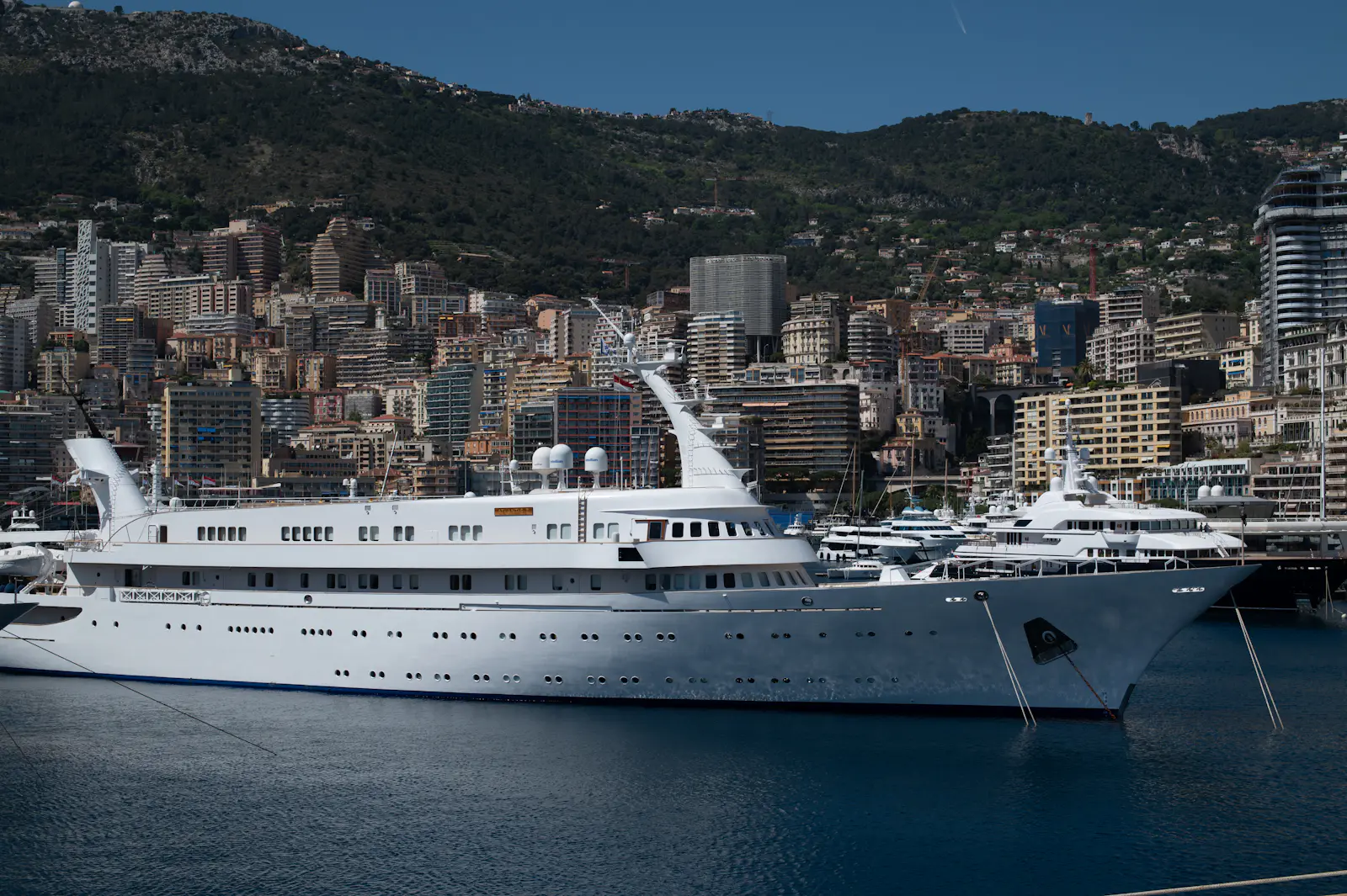 Private Yacht Charter – luxury travel experience